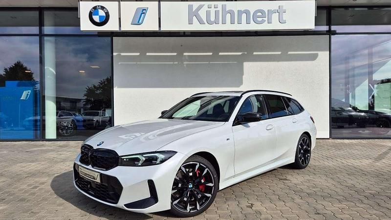 Mineralweiss metallic Gebraucht 2024 BMW 340 M Sport Kombi | 70.855 € - Bild 1/4