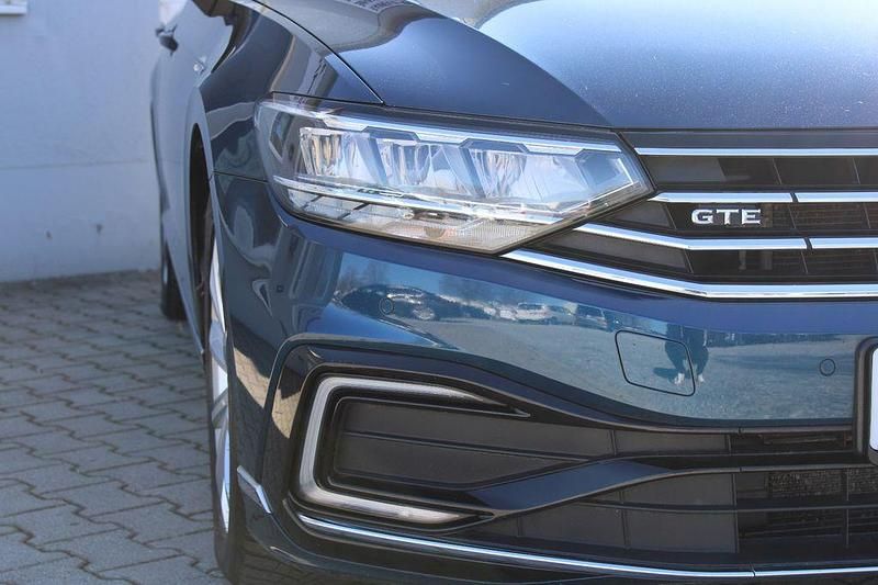 Gebraucht VW Passat GTE 156 PS (114 kW) 2020 Blau Kombi