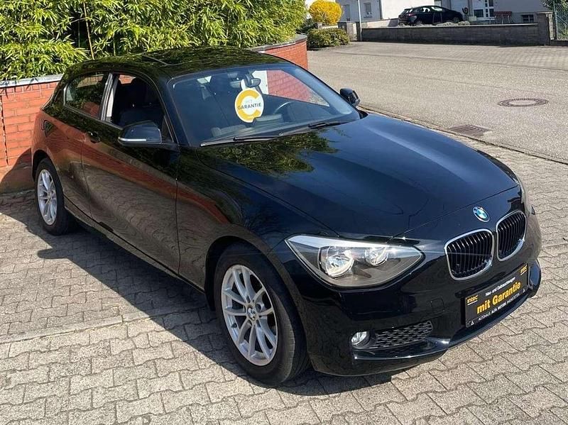 Gebraucht BMW 116 Advantage 136 PS (100 kW) 2014 Schwarz Kleinwagen
