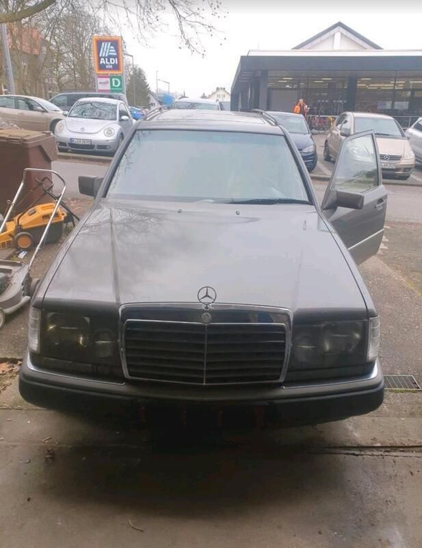 Gebraucht 1990 Mercedes E200 Kombi | 3.200 € - Bild 1/4