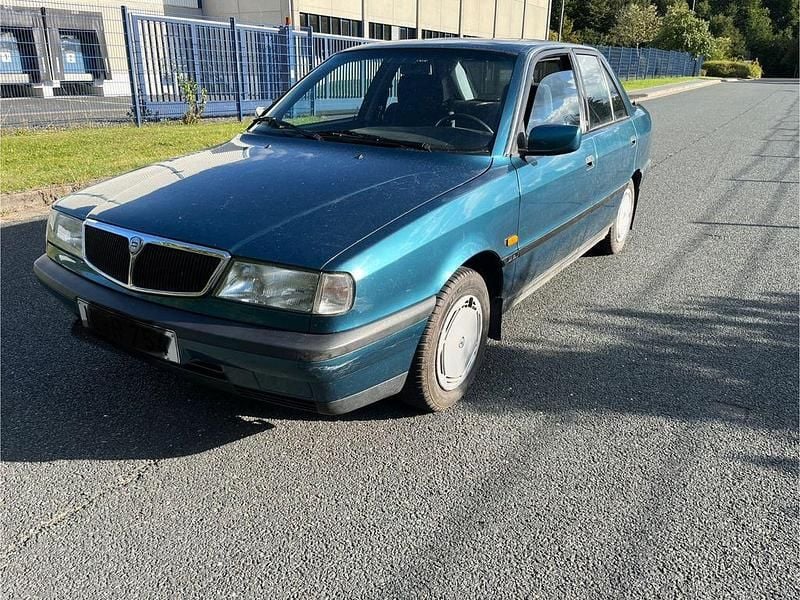 Grün Gebraucht 1991 Lancia Dedra Limousine | 2.690 € - Bild 1/4