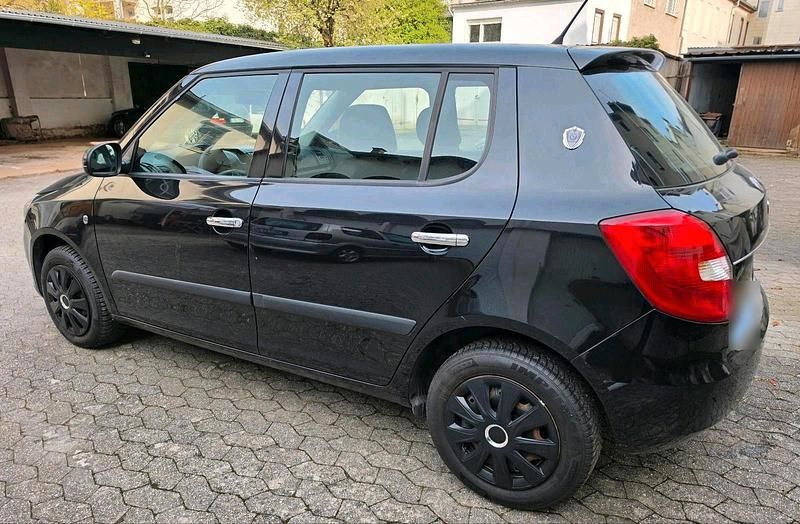 Gebraucht Skoda Fabia 60 PS (44 kW) 2013 Schwarz Kombi