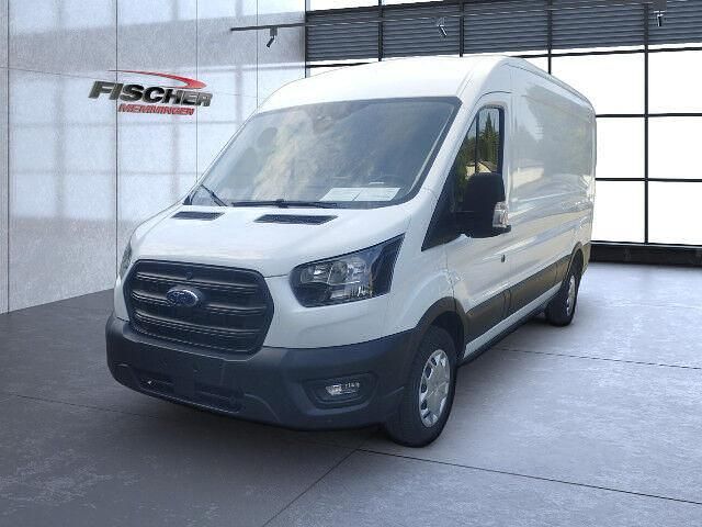 Gebraucht Ford Transit Trend 131 PS (96 kW) 2023 Frostweiß (weiß) Limousine