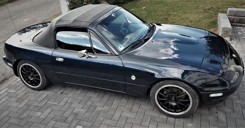 Gebraucht Mazda MX5 135 PS (99 kW) 1997 Blau Cabrio