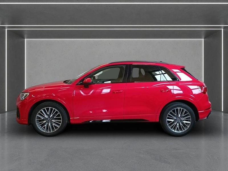 Używany Audi Q3 S-Line 150 KM (110 kW) 2021 Czerwony SUV