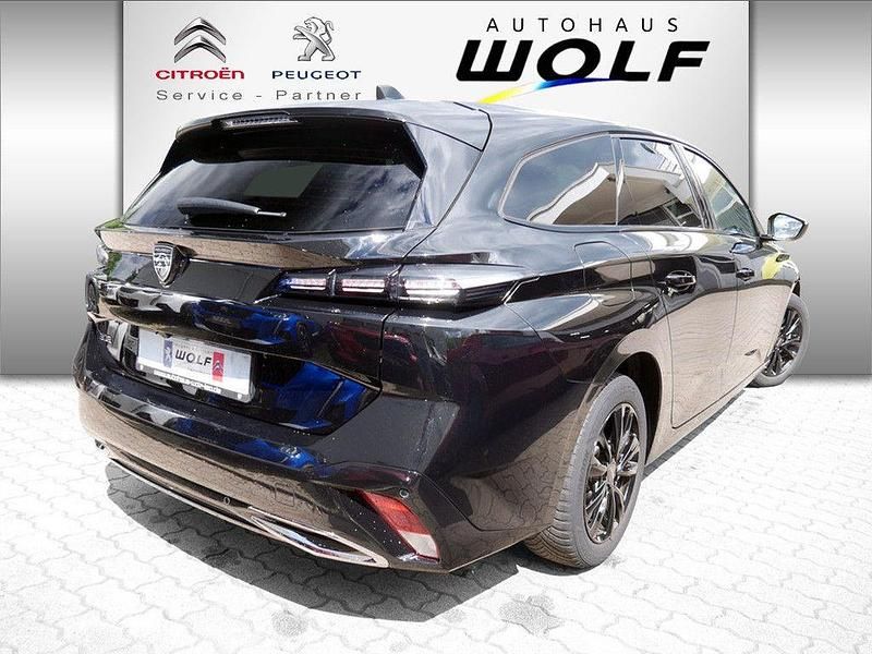 Gebraucht Peugeot 308 SW Allure 131 PS (96 kW) 2022 Schwarz Kombi