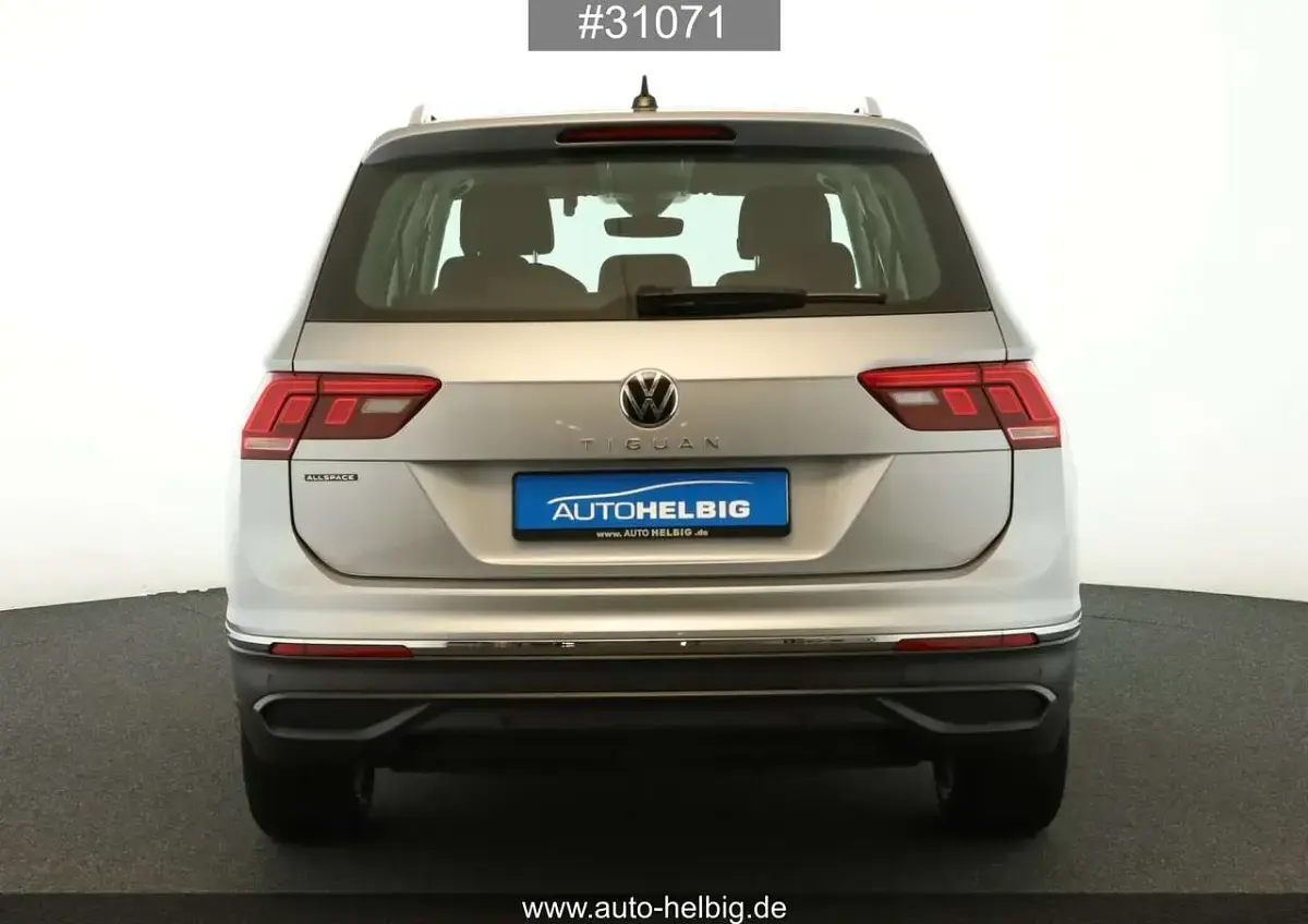Gebraucht VW Tiguan Life 150 PS (110 kW) 2025 Silber SUV