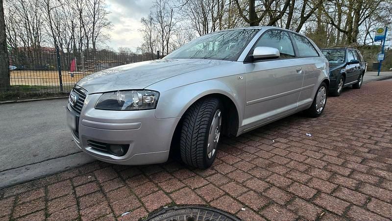 Gebraucht Audi A3 102 PS (75 kW) 2006 Silber Kleinwagen