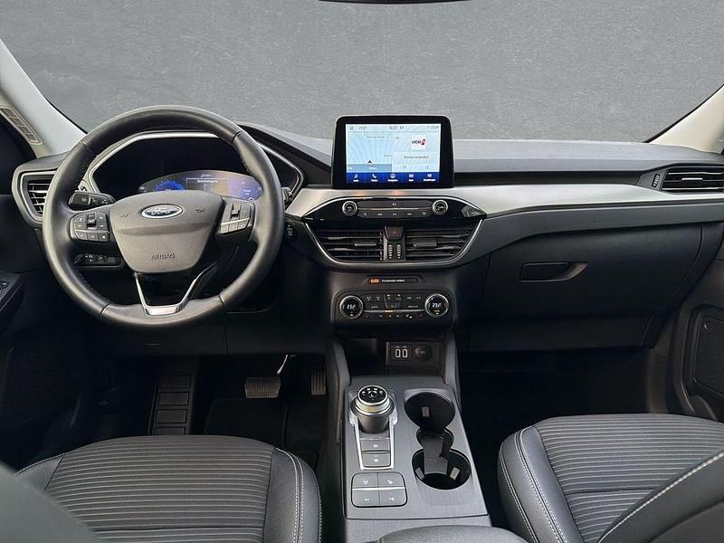 Second-hand Ford Kuga Titanium X 152 CP (111 kW) 2022 Alb SUV