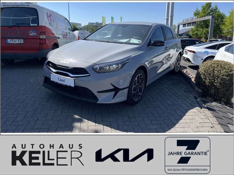 Grau Neu 2025 Kia Ceed Limousine | 23.990 € (Fairer Preis) - Bild 1/4