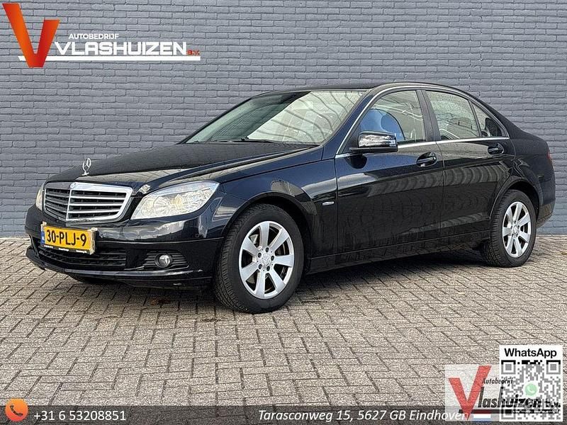 Schwarz Gebraucht 2011 Mercedes C180 Business Limousine | 3.350 € (Etwas zu teuer) - Bild 1/4
