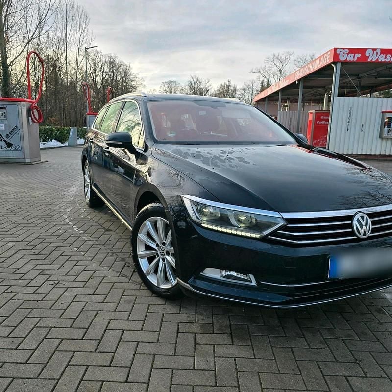 Schwarz Gebraucht 2016 VW Passat Highline Kombi | 9.500 € (Guter Preis) - Bild 1/4