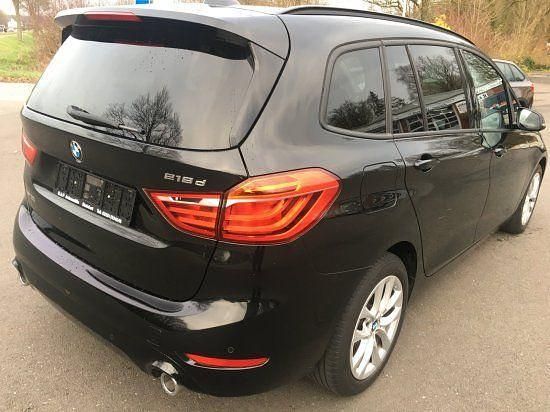 Gebraucht BMW 218 Gran Tourer Advantage 150 PS (110 kW) 2022 Schwarz Van / Kleinbus