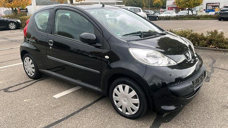 Gebraucht 2008 Peugeot 107 Kleinwagen | 2.900 € (Guter Preis) - Bild 1/4