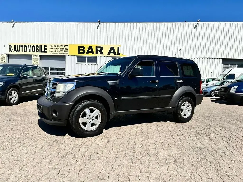 Gebraucht Dodge Nitro 177 PS (130 kW) 2008 Schwarz SUV