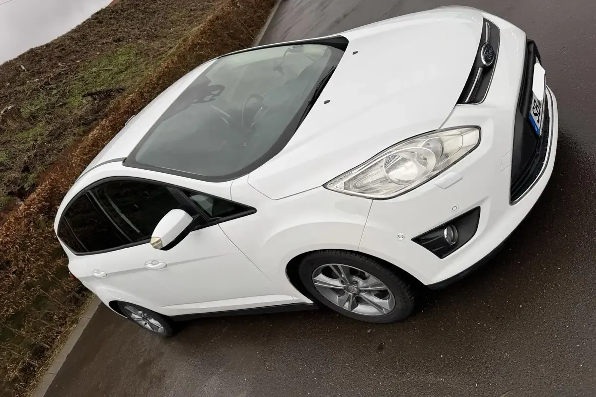 Gebraucht Ford C-MAX 101 PS (74 kW) 2014 Weiß Van / Kleinbus