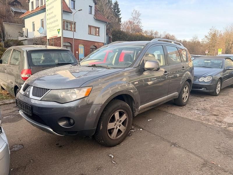 Grau Gebraucht 2007 Mitsubishi Outlander SUV | 2.990 € (Fairer Preis) - Bild 1/4