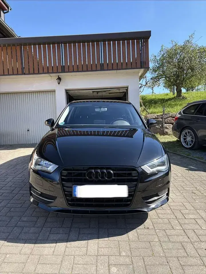 Gebraucht Audi A3 Attraction 150 PS (110 kW) 2015 Schwarz Kombi