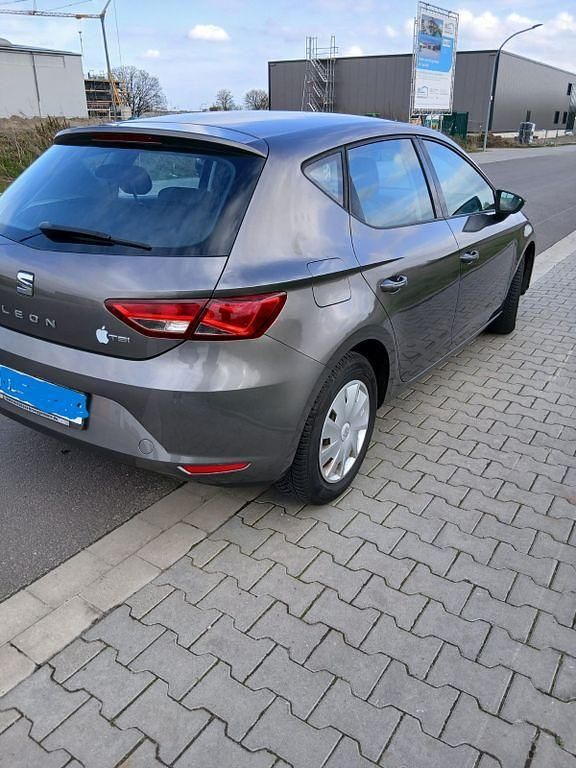 Second-hand Seat Leon Reference 110 CP (80 kW) 2017 Gri Berlinǎ