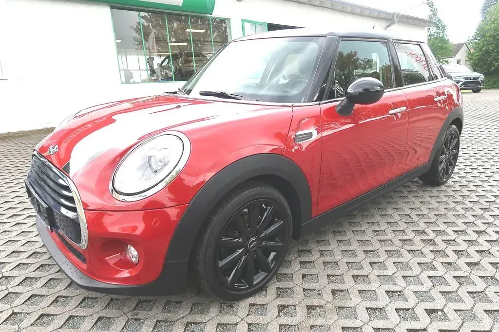 Gebraucht Mini Cooper 136 PS (100 kW) 2017 Rot Kleinwagen