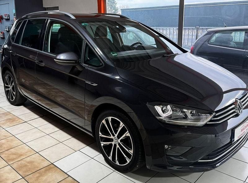 Grau Gebraucht 2015 VW Golf Sportsvan LOUNGE Van / Kleinbus | 10.990 € (Superpreis) - Bild 1/4