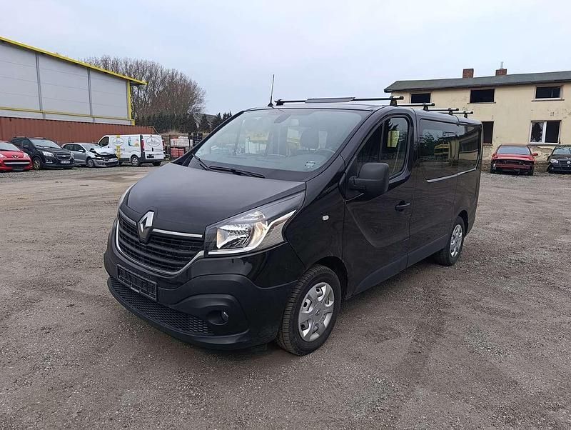 Gebraucht Renault Trafic Komfort 145 PS (106 kW) 2021 Schwarz midnight Van / Kleinbus