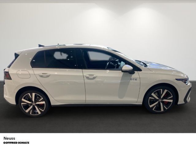 Gebraucht VW Golf VIII GTE 177 PS (130 kW) 2024 Pure white Limousine