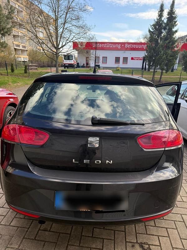 Second-hand Seat Leon 86 CP (63 kW) 2009 Negru Hatchback