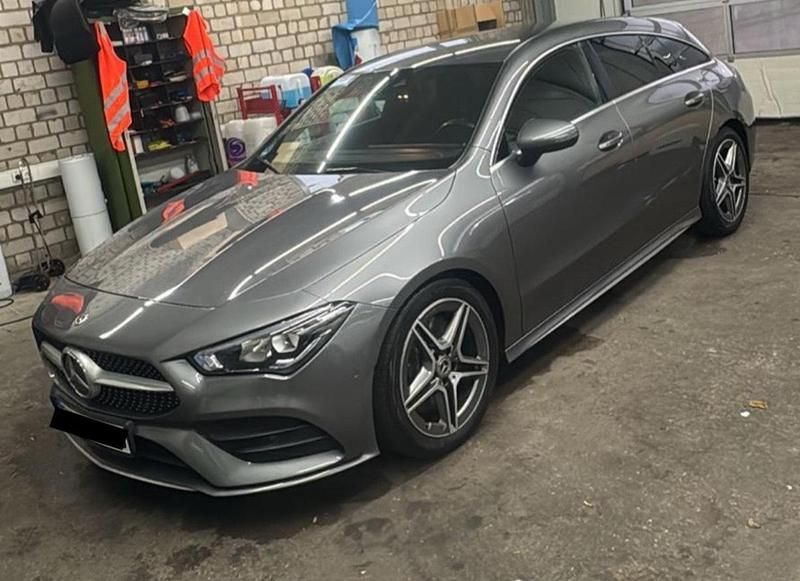 Grau Gebraucht 2020 Mercedes CLA220 AMG line Limousine | 25.500 € (Superpreis) - Bild 1/4