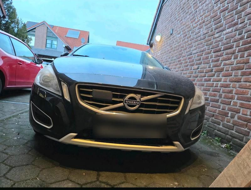 Gebraucht Volvo V60 215 PS (158 kW) 2011 Schwarz Kombi