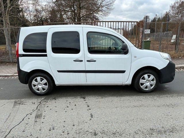 Gebraucht Renault Kangoo Authentique 75 PS (55 kW) 2015 Weiß Van / Kleinbus
