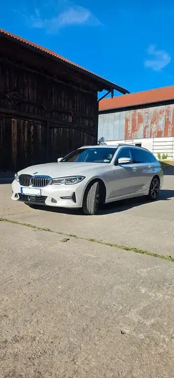 Gebraucht BMW 330 Performance 286 PS (210 kW) 2021 Weiß Kombi