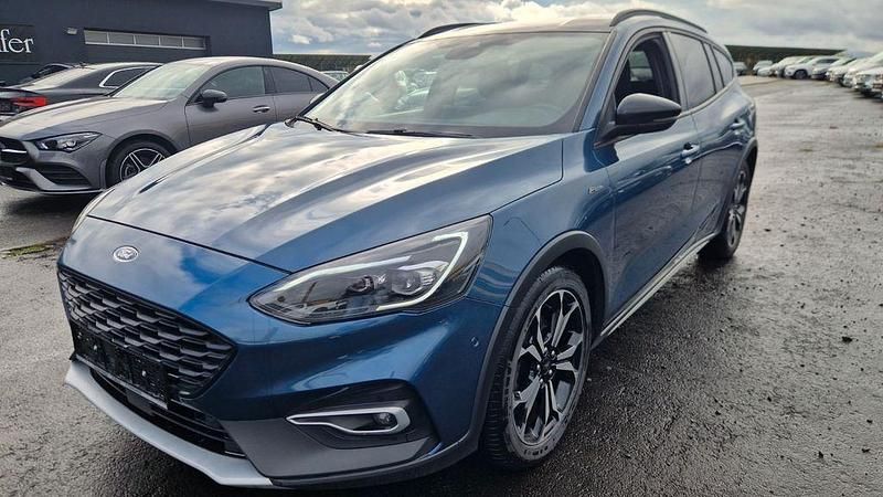 Blau Gebraucht 2020 Ford Focus Active X Kombi | 13.999 € (Guter Preis) - Bild 1/4