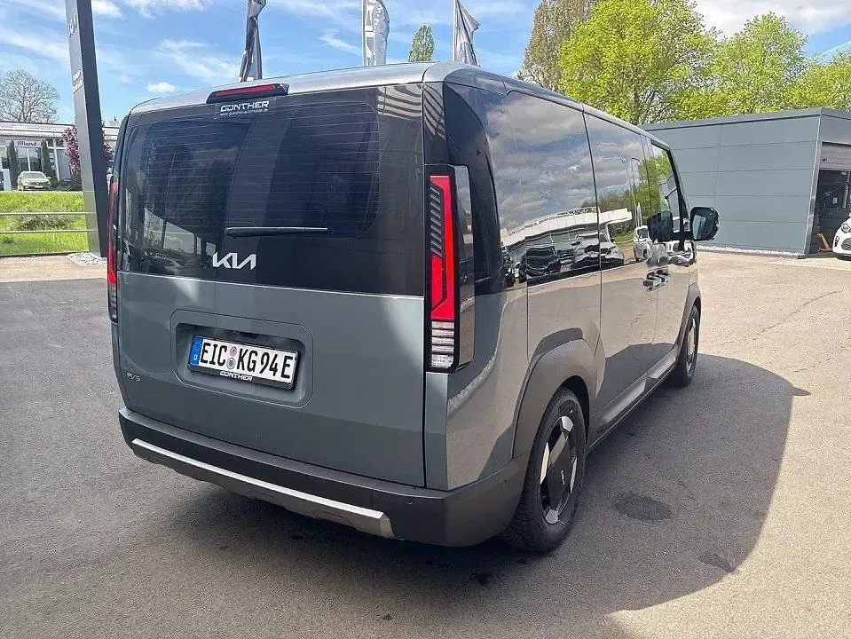 Gebraucht Kia PV5 119 kW (163 PS) 2026 Lakehouse grau metallic Van / Kleinbus