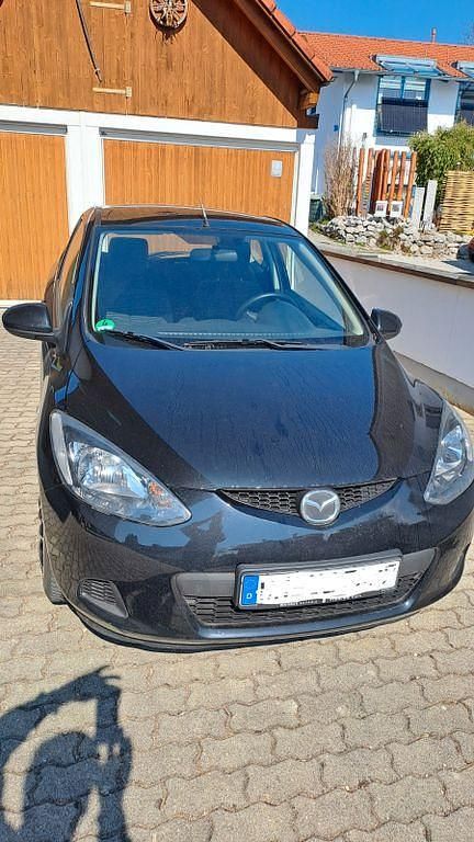 Gebraucht Mazda 2 Inclusive 75 PS (55 kW) 2009 Schwarz Kleinwagen
