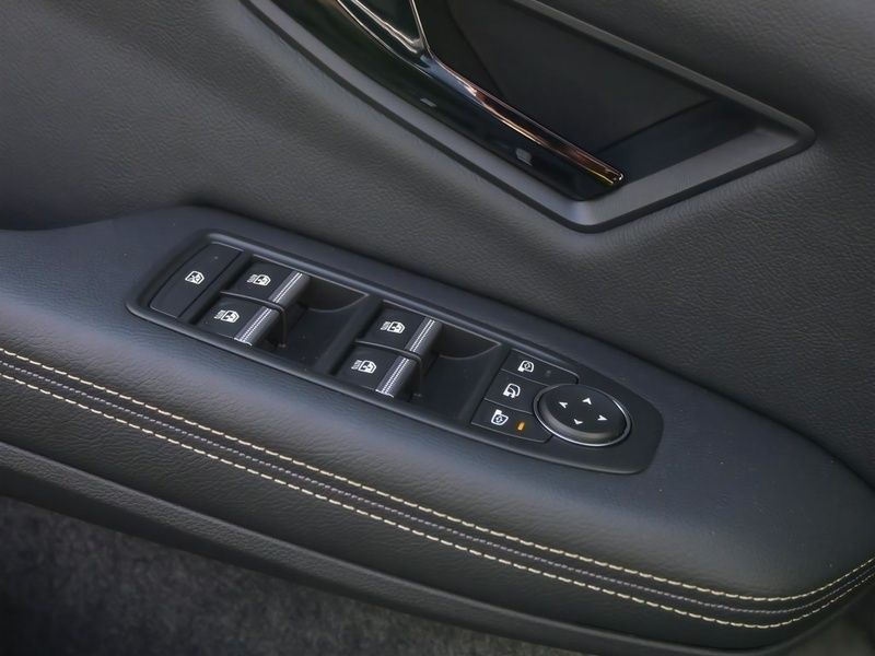 Gebraucht Renault Megane E-Tech Iconic 160 kW (218 PS) 2024 Grau Limousine