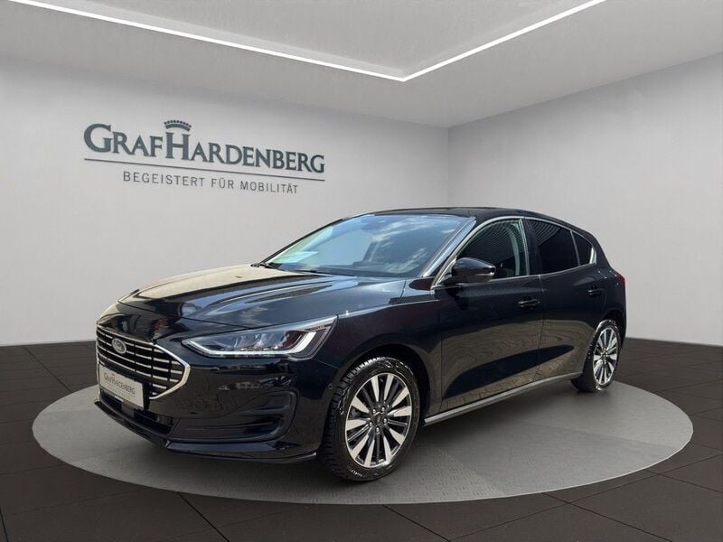 Schwarz Gebraucht 2022 Ford Focus Titanium X Limousine | 21.888 € (Fairer Preis) - Bild 1/4