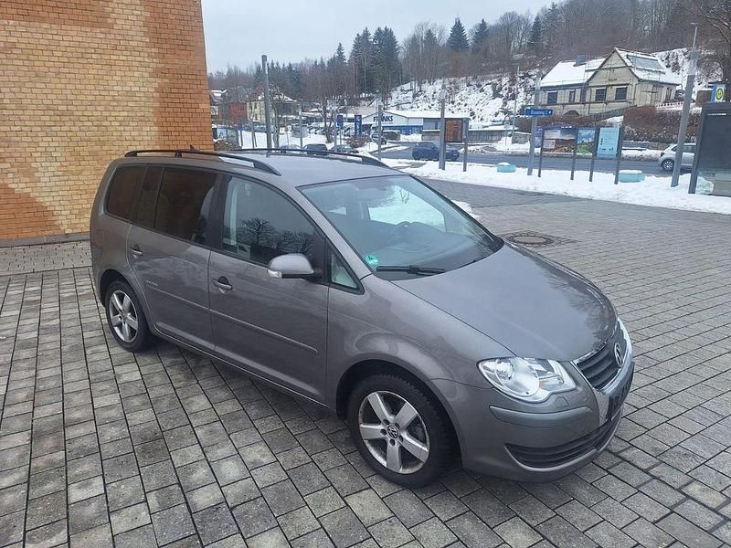 Gebraucht VW Touran 140 PS (102 kW) 2008 Grau Van / Kleinbus