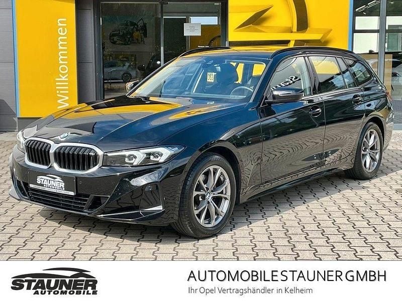 Schwarz ii Gebraucht 2024 BMW 320 Comfort Edition Kombi | 33.980 € (Superpreis) - Bild 1/4