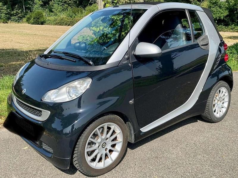 Schwarz Gebraucht 2010 Smart ForTwo Cabrio Passion Cabrio | 5.400 € (Guter Preis) - Bild 1/4