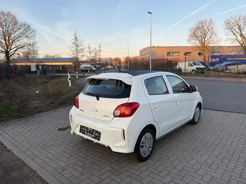 Gebraucht Mitsubishi Space Star 71 PS (52 kW) 2020 Weiß Kleinwagen