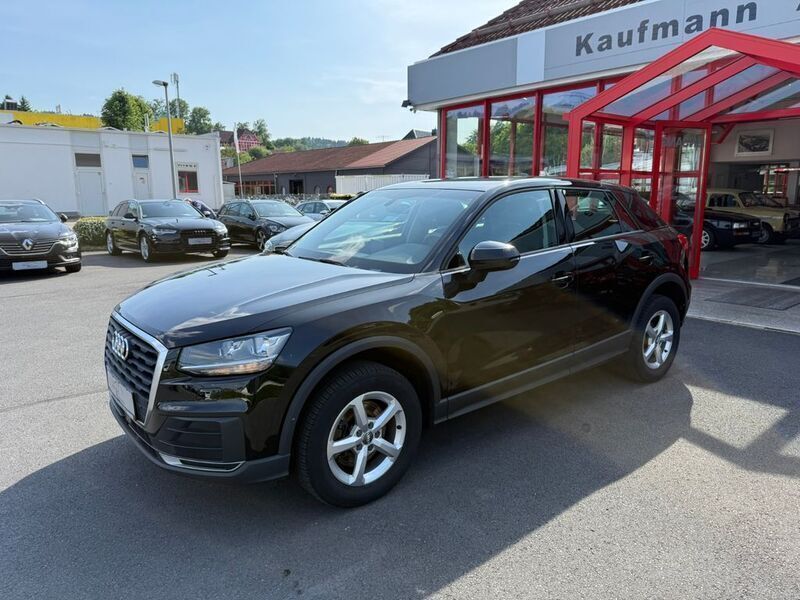 Schwarz Gebraucht 2019 Audi Q2 SUV | 13.990 € (Guter Preis) - Bild 1/4
