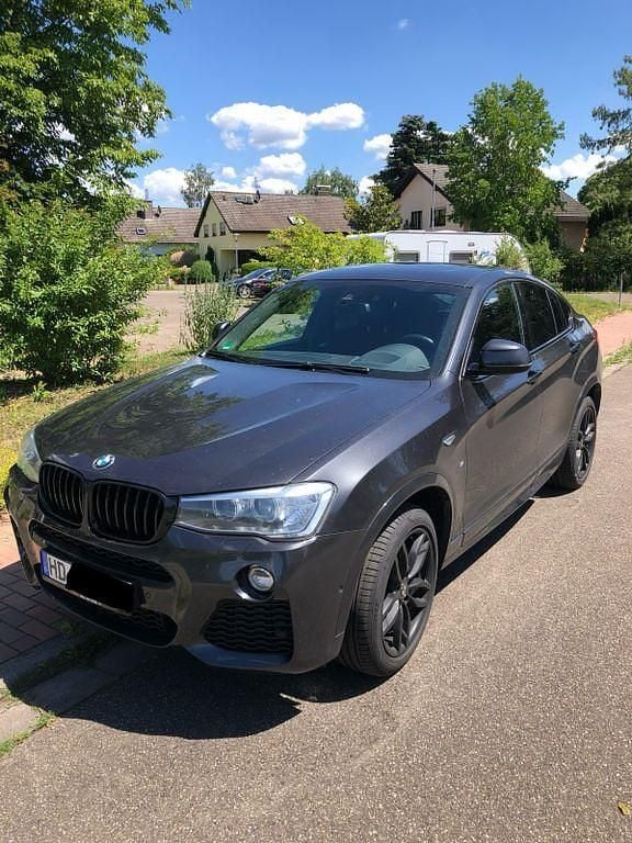 Grau Gebraucht 2016 BMW X4 Shadowline SUV | 25.500 € (Guter Preis) - Bild 1/4