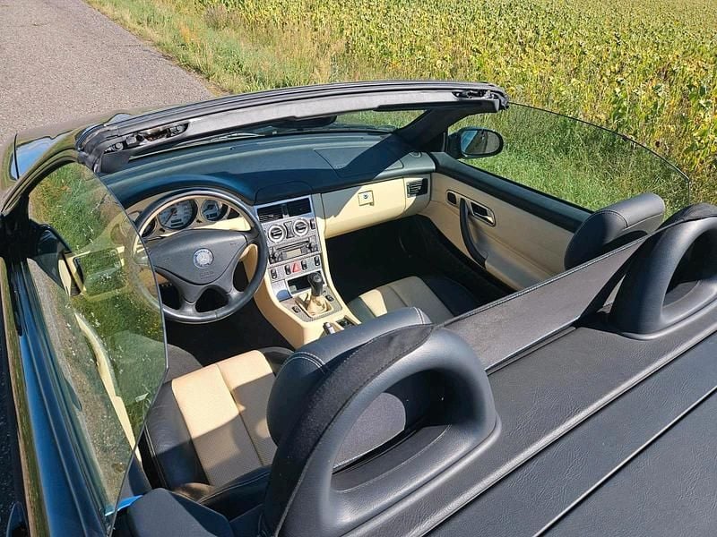Schwarz Gebraucht 2000 Mercedes SLK200 Cabrio | 5.499 € (Fairer Preis) - Bild 1/4