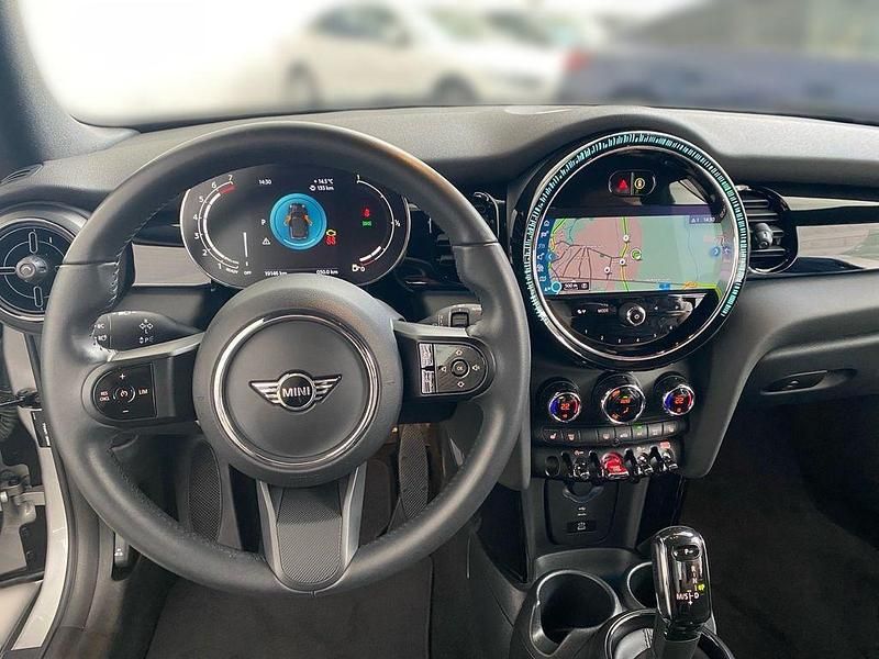 Second-hand Mini Cooper Cabriolet Classic 136 CP (100 kW) 2024 Argintiu Cabrio