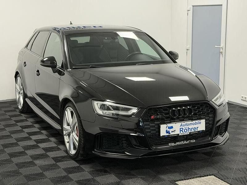 Gebraucht Audi RS3 Sportback Ambiente 400 PS (294 kW) 2018 Schwarz Kleinwagen