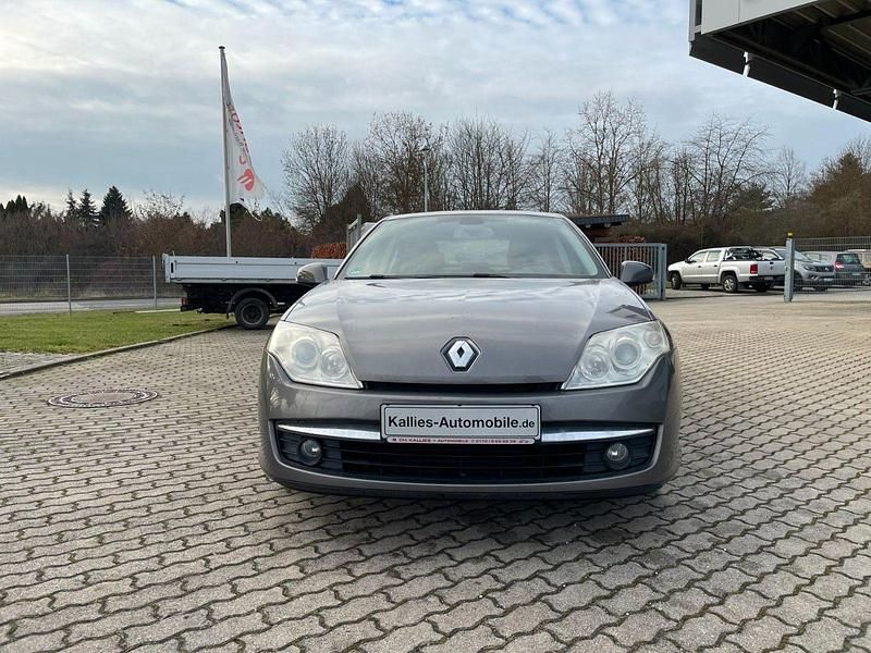 Gebraucht Renault Laguna III Dynamique 150 PS (110 kW) 2008 Silber Limousine