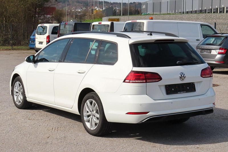 Gebraucht VW Golf VII 116 PS (85 kW) 2020 Weiß Kombi