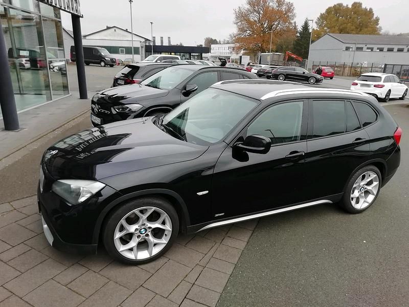 Gebraucht BMW X1 143 PS (105 kW) 2011 Schwarz SUV