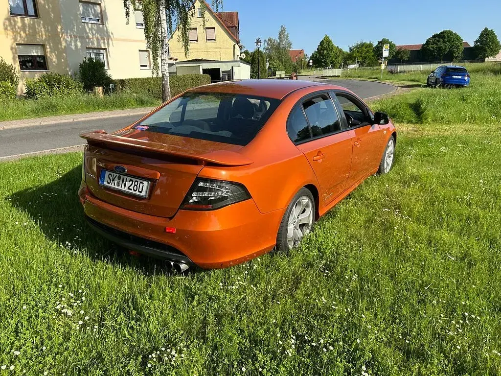 Gebraucht Ford Falcon 265 PS (194 kW) 2012 Limousine